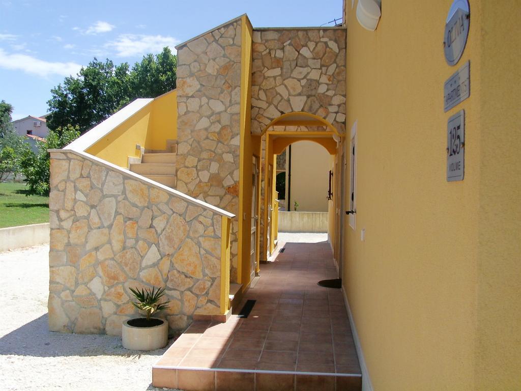 Oliva Holiday Apartment Баньоле Екстер'єр фото